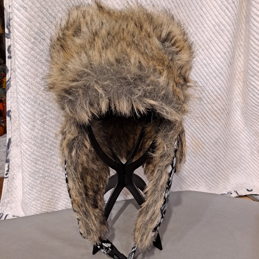 Black And White Patterned Wool Blend Trapper Hat … - image 2